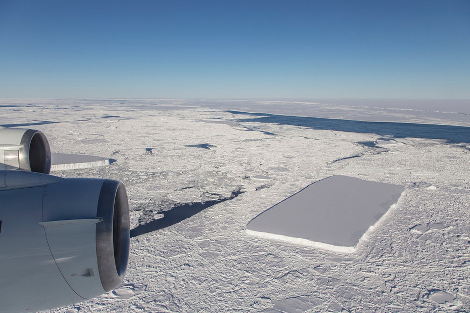Von einem Nasa-Flugzeug aus wurde im Oktober 2018 dieser ungewöhnliche Eisblock fotografiert.