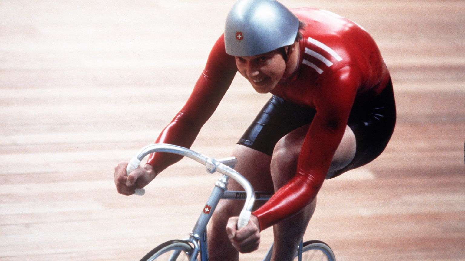 Der Schweizer Radprofi Robert Dill-Bundi erreicht mit seiner Leistung an den Olympischen Sommerspielen in Moskau, am 24. Juli 1980, die Goldmedaille im 4&#039;000 Meter Bahnverfolgungsrennen. (KEYSTON ...