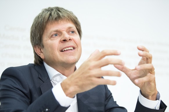 Juerg Grossen, Vize-Praesident und Nationalrat GLP-BE, spricht an einer Medienkonferenz zum Parteipraesidium der Gruenliberalen Schweiz (GLP), am Freitag, 30. Juni 2017 im Medienzentrum im Bundeshaus  ...