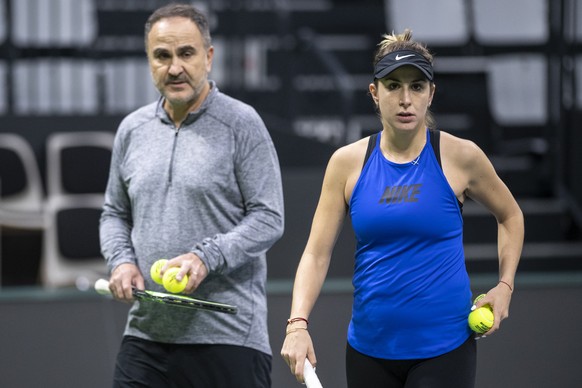 Switzerland&#039;s Belinda Bencic, right, and her father and coach Ivan Bencic, left, in action during a training session prior to the Fed Cup, World Group, 1st Round, in the Swiss Tennis Arena in Bie ...