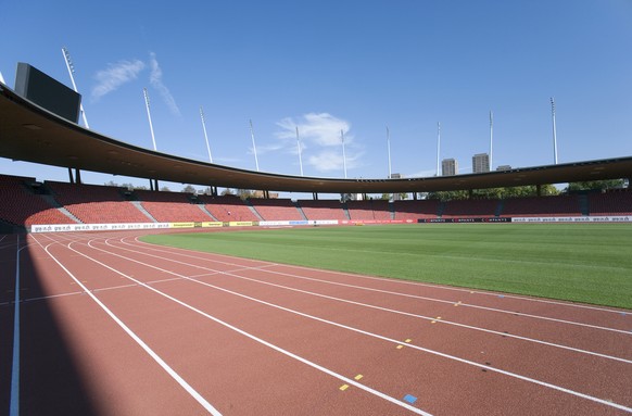 ZU DEN LEICHTATHLETIK-EUROPAMEISTERSCHAFTEN, VOM 12. BIS 17. AUGUST 2014 IN ZUERICH, SCHWEIZ, STELLEN WIR IHNEN FOLGENDES BILDMATERIAL ZUM STADION LETZIGRUND ZUR VERFUEGUNG - Tribuenen, ein Teil der 4 ...