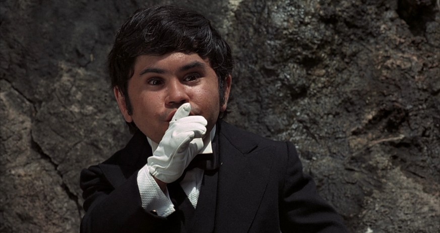 Spätestens seit Hervé Villechaizes Auftritt im Bond-Streifen «The Man with the Golden Gun» wissen wir, wie gefährlich Kleinwüchsige für die Gesellschaft sind. Ganz gross, Wladimir Putin. Ganz gross!