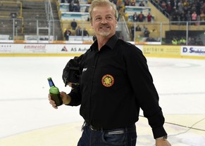 Bengt-Ake Gustafsson hat mit den Tigers den Aufstieg in die höchste Schweizer Eishockey-Liga geschafft. Jetzt ist er Geschichte.