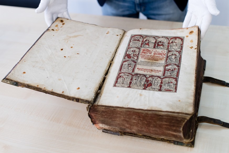 Zürcher Bibel aus dem Jahr 1531.