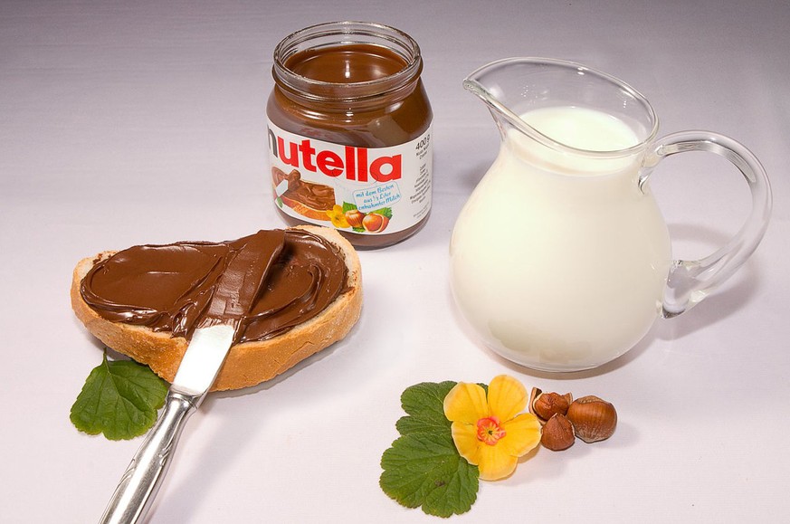 nutella schokolade haselnuss haselnüsse italien süss süssigkeiten snack dessert food essen https://de.wikipedia.org/wiki/Nutella