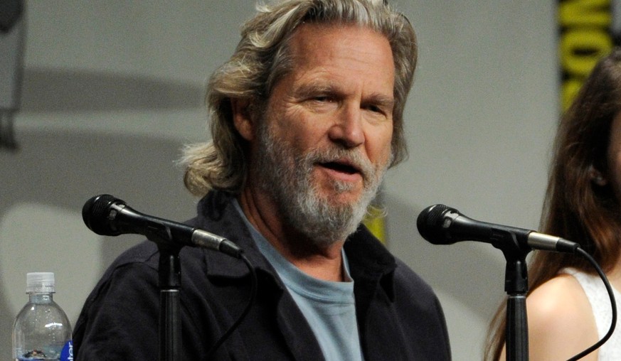 Jeff Bridges attends &quot;The Giver&quot; panel on Day 1 of Comic-Con International on Thursday, July 24, 2014, in San Diego. (Photo by Chris Pizzello/Invision/AP)