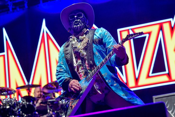 epa07730953 Guitarist Wes Borland of the US rap metal band Limp Bizkit performs during their concert at the Campus Festival in Debrecen, northeastern Hungary, 20 July 2019 (issued 21 July 2019). EPA/Z ...