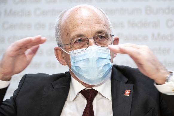 Bundesrat Ueli Maurer spricht an einer Medienkonferenz zu Covid 19 Massnahmen, am Mittwoch, 27. Januar 2021, in Bern. (KEYSTONE/Peter Schneider)