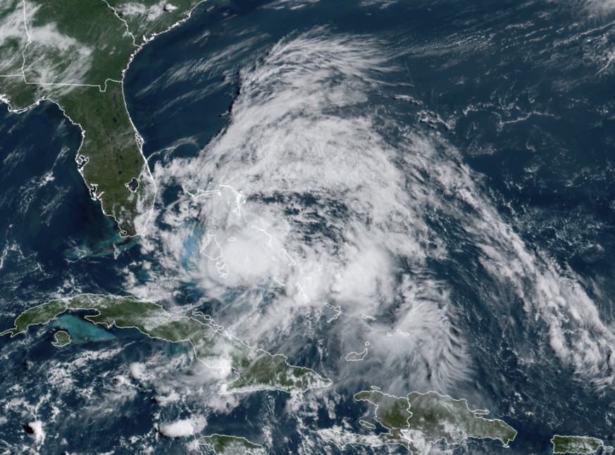 HANDOUT - Satellitenaufnahme zeigt den Hurrikan