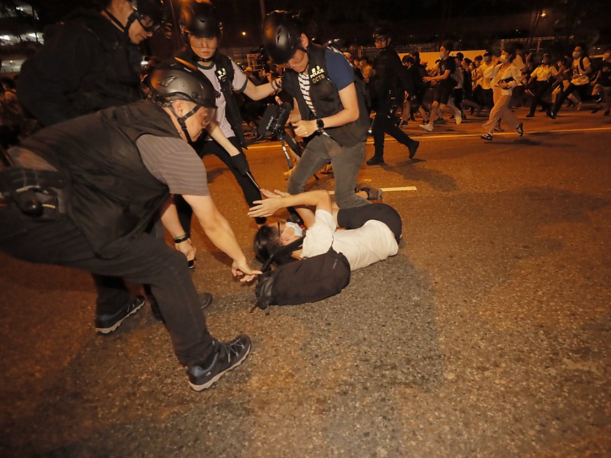 In Hongkong kam es zu gewalttätigen Zusammenstössen zwischen Demonstranten und der Polizei. Es gab mehrere Verletzte und Festnahmen.