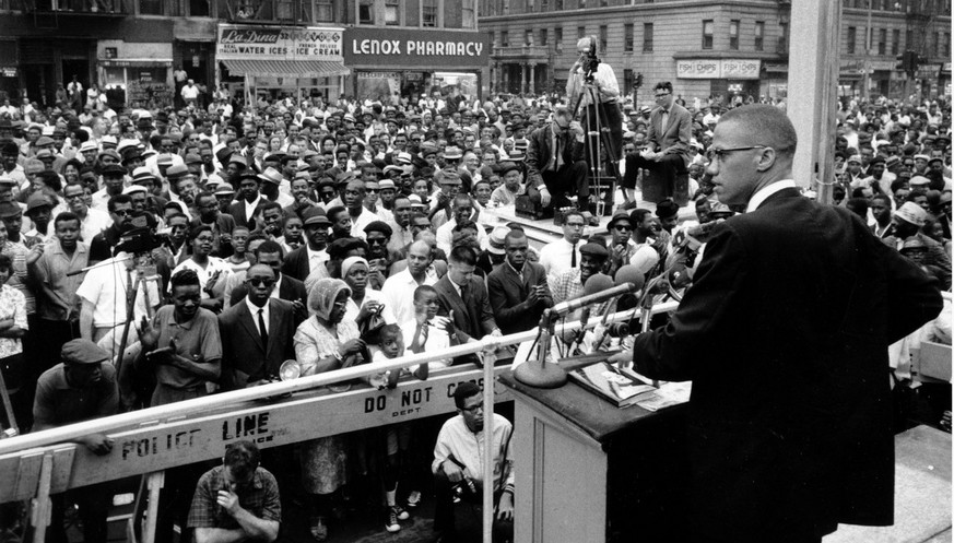 Malcolm X spricht auf einer Veranstaltung in New York.&nbsp;