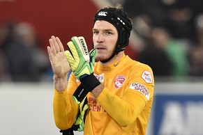Goalie Guillaume Faivre bleibt den Thunern treu.