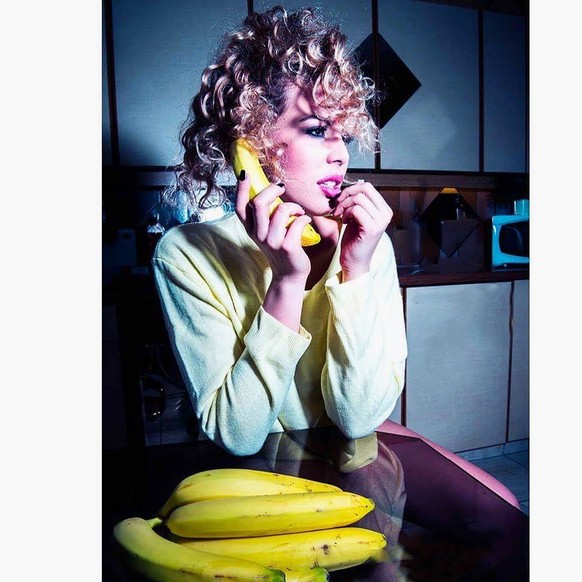 Ist dieser Umstand vielleicht sogar der kreativen Bachelorette Chanelle zu verdanken, die sich nicht nur für Muskeln interessiert, sondern am Wochenende auch gern mal mit Bananen telefoniert?