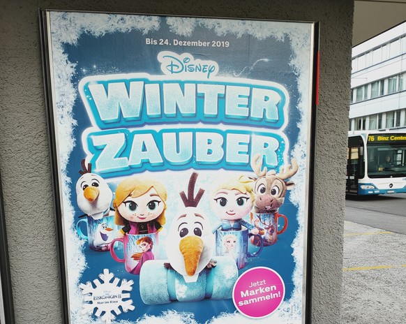 Werbung für Plüschfiguren zum Film «Die Eiskönigin 2».