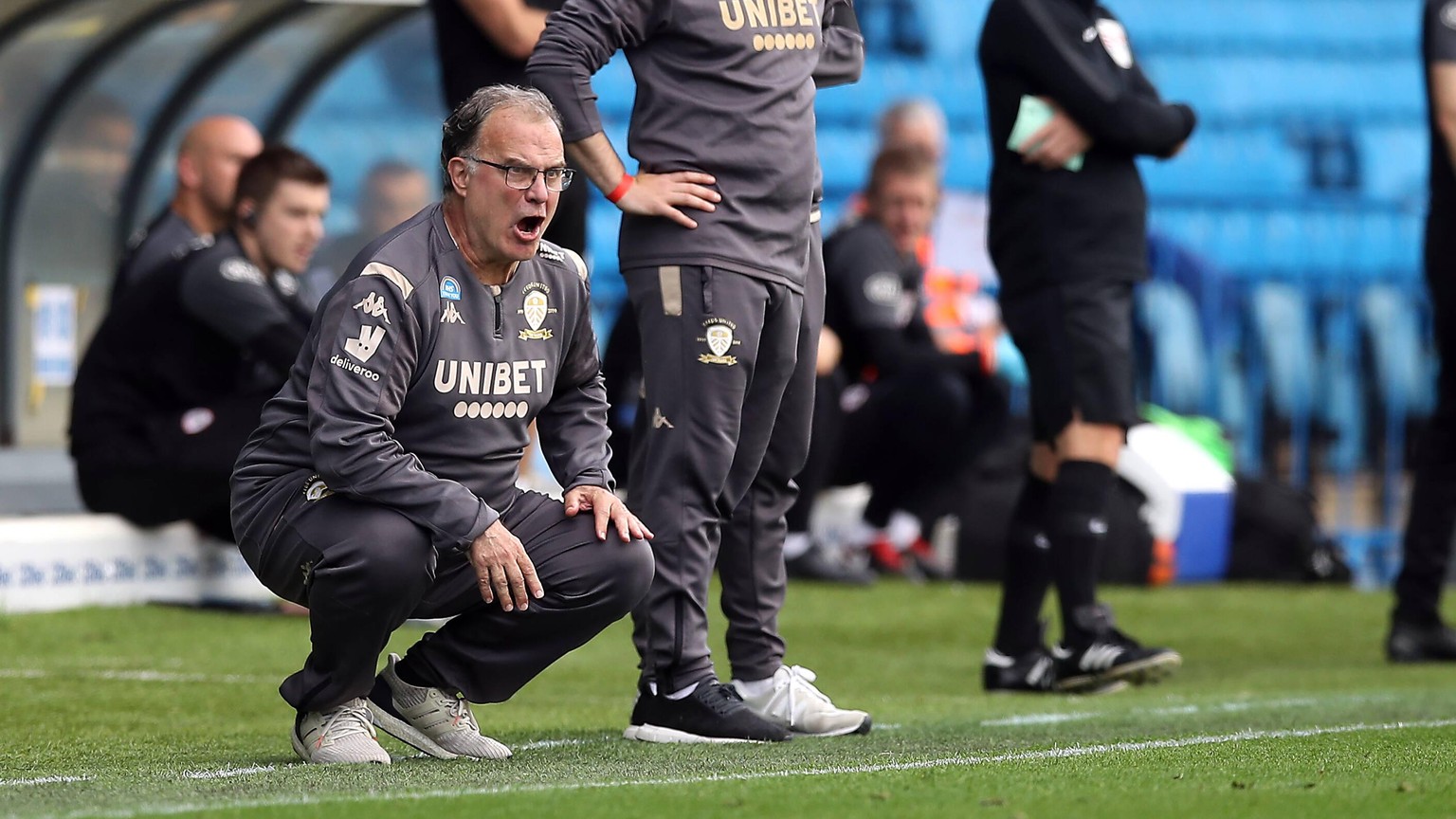 Leeds United v Charlton Athletic - Sky Bet Championship - Elland Road Leeds United manager Marcelo Bielsa with his players as they lift the Sky Bet Championship trophy after the match at Elland Road,  ...