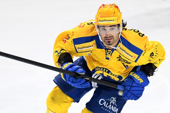 Davos&#039;s player Andres Ambuehl in action during a qualification game of the National League between the HC Lugano and HC Davos, at the ice stadium Corner Arena in Lugano, Switzerland, Friday, Sept ...