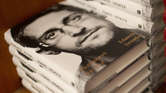 epa07848894 Copies of the book &#039;Permanent Record&#039; by Edward Snowden, are seen on the shelf at the Harvard Book Store in Cambridge, Massachusetts, USA 17 September 2019. EPA/CJ GUNTHER