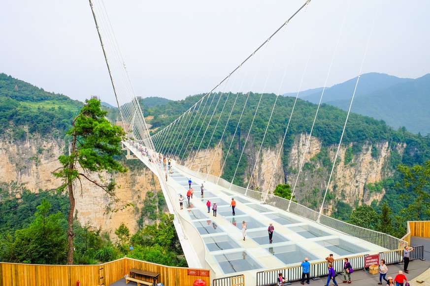 Zhangjiajie Grand Canyon Glasbodenbrücke