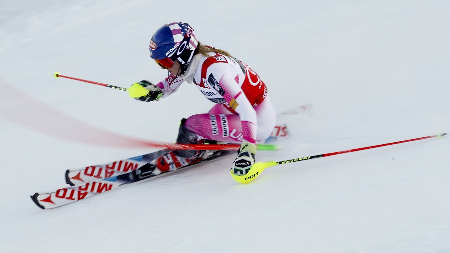 United States&#039;s Mikaela Shiffrin competes during an alpine ski, women&#039;s World Cup slalom, in Sestriere, Italy, Sunday, Dec. 11, 2016. (AP Photo/Gabriele Facciotti)