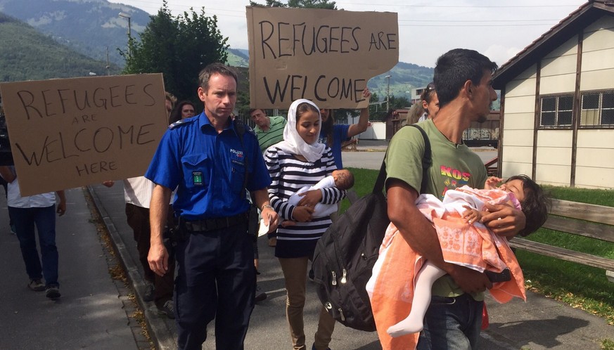 Statt Flüchtlingsansturm Solidaritätswelle: Die Hilfsbereitschaft der Schweizer ist in den letzten Wochen markant gestiegen.&nbsp;