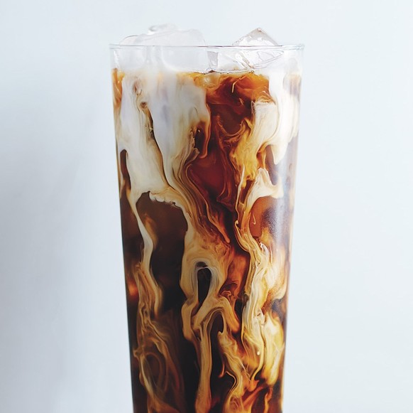 dublin iced coffee drinks alkohol trinken kaffee https://twitter.com/trishm/status/842835869233004550