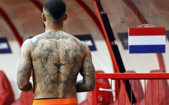 ENSCHEDE - Memphis Depay of Holland during the official goodbye moment after the friendly match between the Netherlands and Georgie at Stadium De Grolsch Veste on June 06, 2021 in Enschede, Netherland ...
