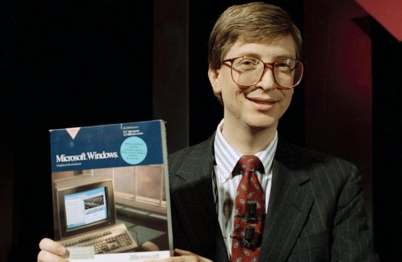 Bill Gates introducing Windows 3.0, 1990. bild: reddit