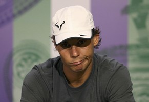 Rafael Nadal muss nach seiner Verletzung eine Zwangspause einlegen.