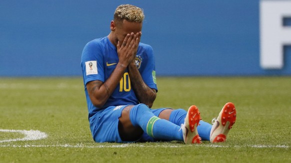 epa06830705 Neymar of Brazil reacts after the FIFA World Cup 2018 group E preliminary round soccer match between Brazil and Costa Rica in St.Petersburg, Russia, 22 June 2018. Brazil won the match 2-0. ...