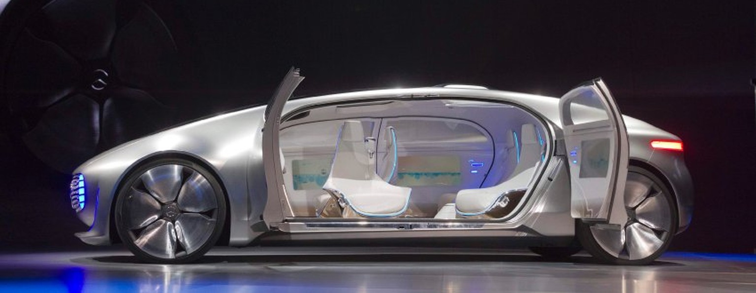 The Mercedes-Benz F015 Luxury in Motion autonomous concept car is shown on stage during the 2015 International Consumer Electronics Show (CES) in Las Vegas, Nevada January 5, 2015. Germany&#039;s Daim ...
