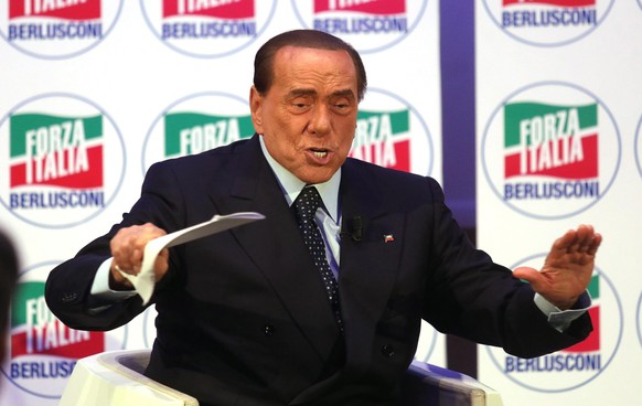 epa07072430 President of Italian centre-right party Forza Italia (FI) Silvio Berlusconi attends the convention IdeeItalia in Milan, Italy, 05 October 2018. EPA/MATTEO BAZZI