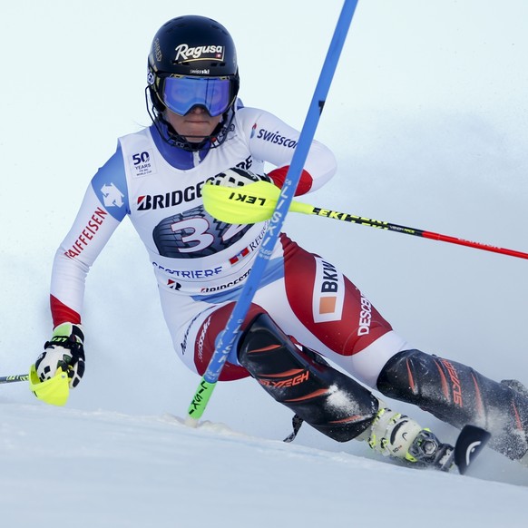 Switzerland&#039;s Lara Gut competes during an alpine ski, women&#039;s World Cup slalom, in Sestriere, Italy, Sunday, Dec. 11, 2016. (AP Photo/Marco Trovati)