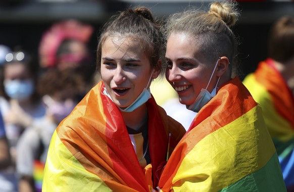 epa08511616 People take part in the &#039;Pride Berlin&#039; demonstration in Berlin, Germany, 27 June 2020. A large crowd marched under the motto &#039;Save our Community, Save our Pride&#039; in sol ...