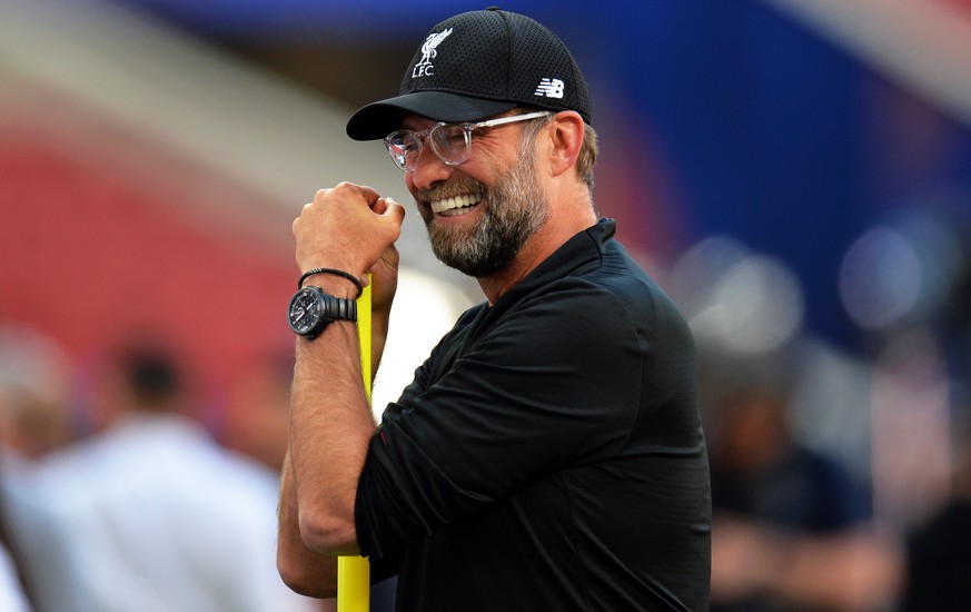 epa07615681 Liverpool&#039;s manager Juergen Klopp leads his team&#039;s training session at the Wanda Metropolitano stadium in Madrid, Spain, 31 May 2019. Liverpool FC will face Tottenham Hotspur in  ...
