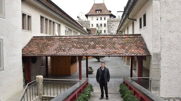 Ist seit 30 Jahren auf der Festung und öffnet am Samstag den Innenhof für den Weihnachtsbazar: Jugendheim-Direktor Hans Peter Neuenschwander.