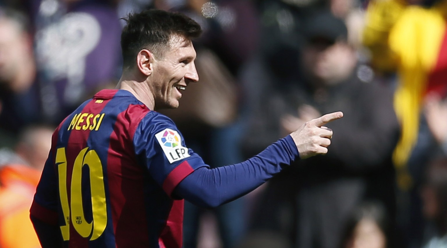 Messi strahlt nach dem Kantersieg gegen Rayo Vallecano.