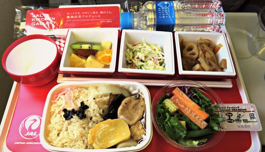 japan airlines food economy class https://www.youtube.com/watch?v=tMo5gAip8P8