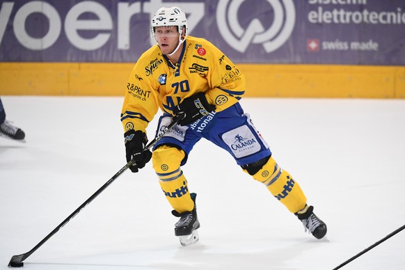 Davos&#039;s player Enzo Corvi during the preliminary round game of the National League Swiss Championship 2017/18 between HC Ambrì Piotta and HC Davos, at the ice stadium Valascia in Ambri, Switzerla ...