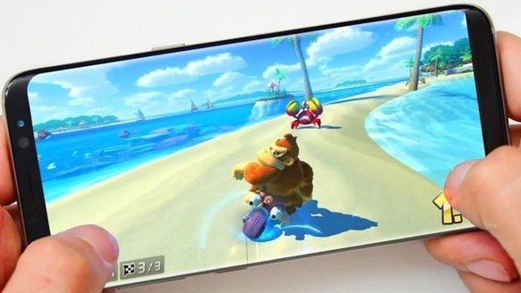 Etwa so könnte «Mario Kart» auf dem Smartphone aussehen.