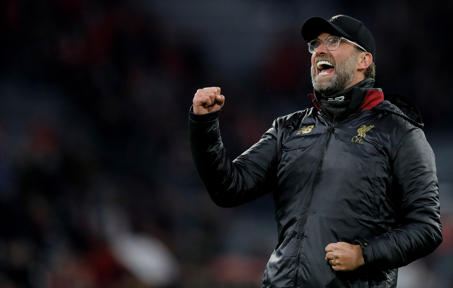 epaselect epa07435189 Head coach Juergen Klopp of Liverpool celebrates after winning the UEFA Champions League round of 16 second leg soccer match between FC Bayern Munich and Liverpool FC in Munich,  ...