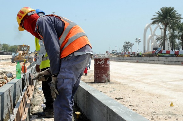 Angestellte dürfen Katar nur mit Erlaubnis der Arbeitgeber verlassen.