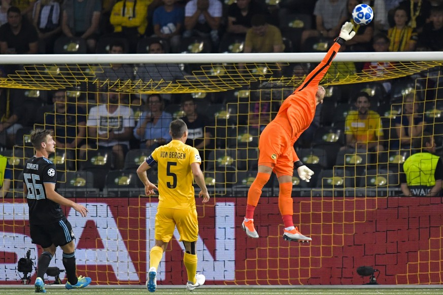 YB goalkeeper David Von Ballmoos in action during the UEFA Champions League playoff match between Switzerland&#039;s BSC Young Boys and Croatia&#039;s GNK Dinamo Zagreb, in the Stade de Suisse Stadium ...