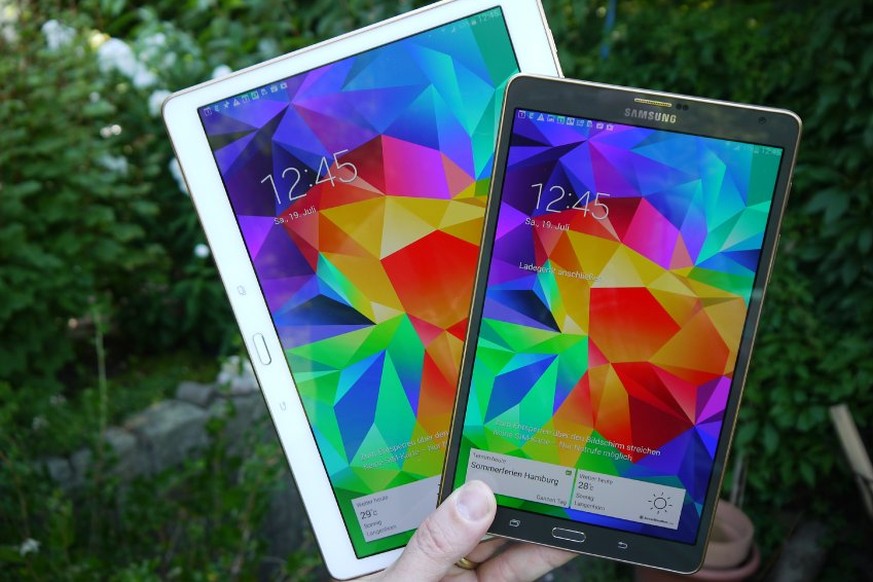 Samsung Galaxy Tab S 10.5 (r.) und S 8.4: Nach 2 Rezensionen bekommen die Tester ein Tablet geschenkt.&nbsp;