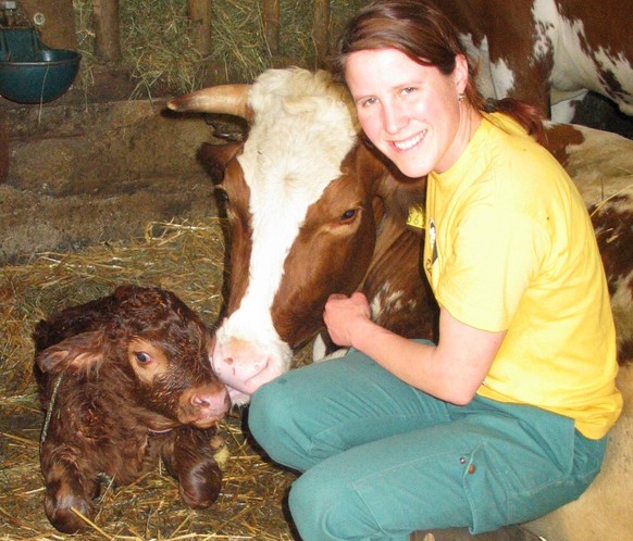 Die Veterinärmedizinerin Nicole Studer-Hasler berät seit 2012 beim Verein Kometian Landwirte zum Thema komplentärmedizinische Behandlungsmethoden.