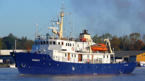 ARCHIV - Die «Suunta» schwimmt am 27.10.2012 im Hafen von Kiel (Schleswig-Holstein). Die Suunta trägt seit Februar 2017 den Namen «C Star» und fährt unter mongolischer Flagge. Das 1975 gebaute frühere ...