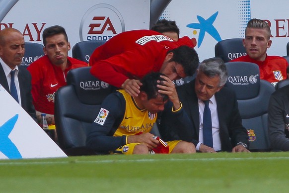 Diego Costa kämpft nach der Auswechslung mit den Tränen.
