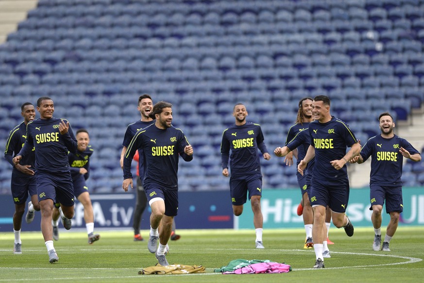 epa07625570 Switzerland&#039;s players during a training session at Dragao stadium in Porto, Portugal, 04 June 2019. Switzerland will face Portugal in the 2019 UEFA Nations League semi-final soccer ma ...