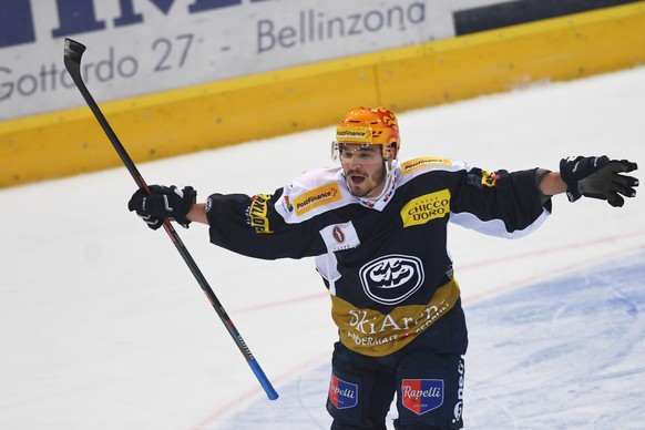 Ambri&#039;s player Matt D&#039;Agostini celebrates the 2-1 goal, during the preliminary round game of National League A (NLA) Swiss Championship between HC Ambri Piotta and SC Rapperswil-Jona Lakers  ...