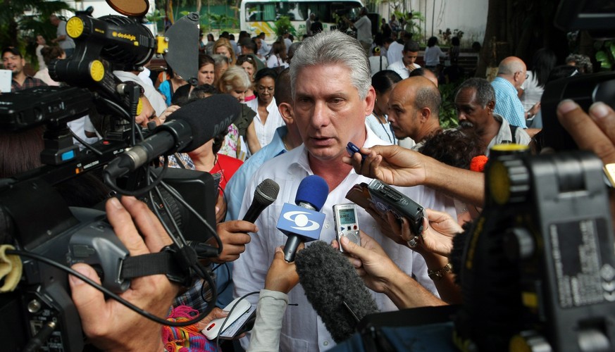 epa04696349 Cuban First Vice President, Miguel Diaz-Canel, speaks during a press conference in Havana, Cuba, 08 April 2015. Diaz-Canel said that for Cuba is &#039;unacceptable&#039; sharing debate spa ...