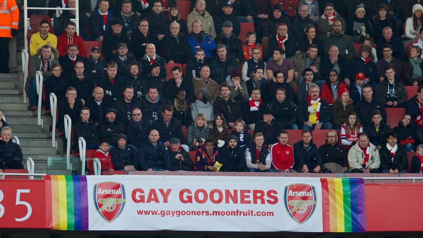Football - soccer: FA Cup, Arsenal FC, Gay Gooners banner during the FA Cup 5th Round match between Arsenal at the Emirates Stadium. xHOCHxZWEIx/xPropagandax PUBLICATIONxINxGERxSUIxAUTxONLY

Footbal ...